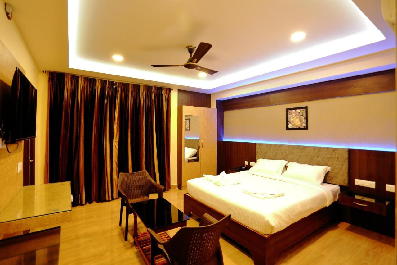 Vedha Residency Hotel Tiruvannamalai Exterior photo