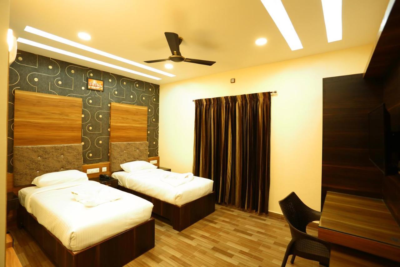 Vedha Residency Hotel Tiruvannamalai Exterior photo